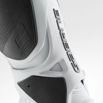 SG22 WHITE